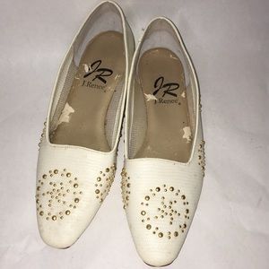 Adorable Vintage Flats with Gold detail